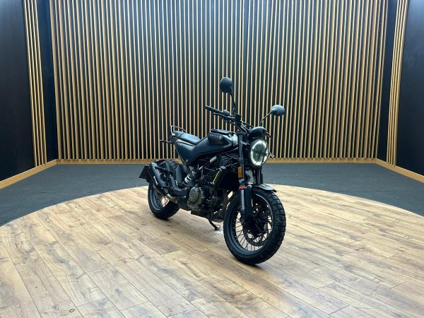 2. EL HUSQVARNA SVARTPİLEN 125 - 2022 / 4000km